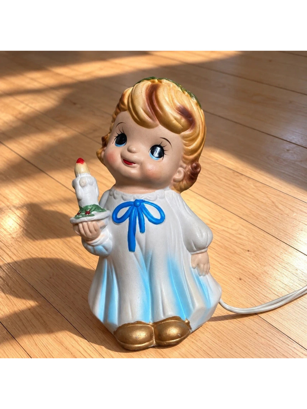 Vintage House of Lloyd Guardian Angel Night Light Christmas Around the World